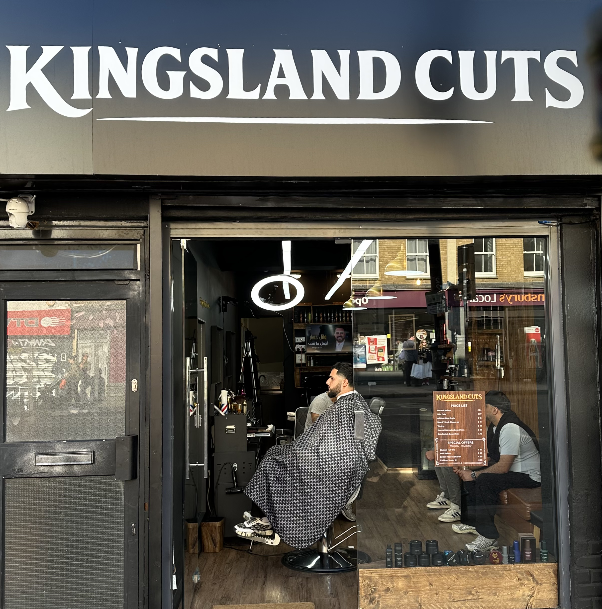 Kingsland Cuts — 87 Kingsland Road